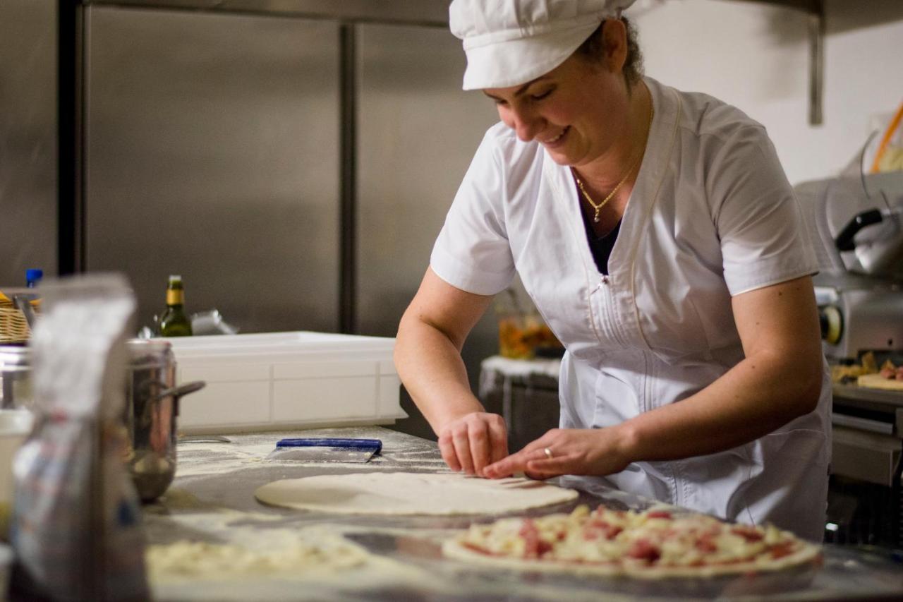 Albergo Ristorante Da Vestro Monticiano Luaran gambar