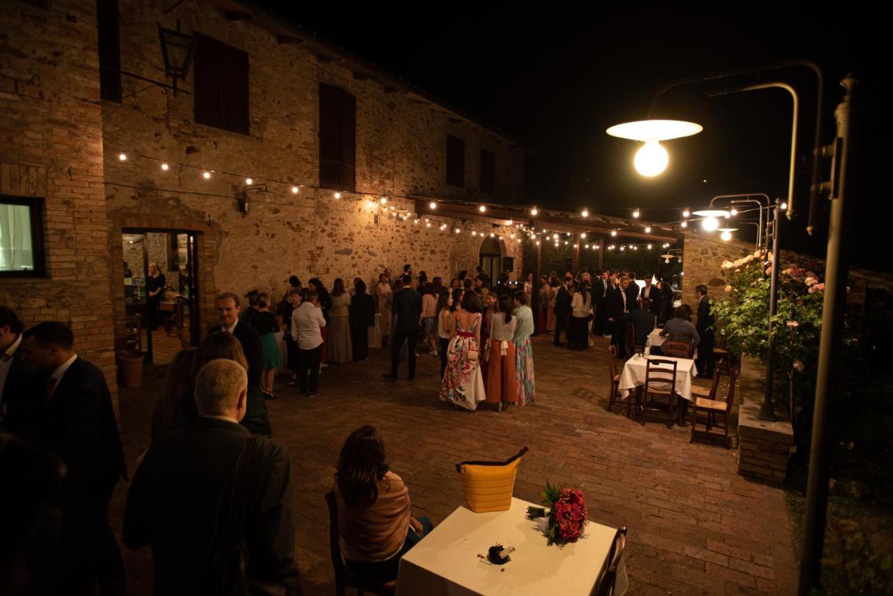 Albergo Ristorante Da Vestro Monticiano Luaran gambar