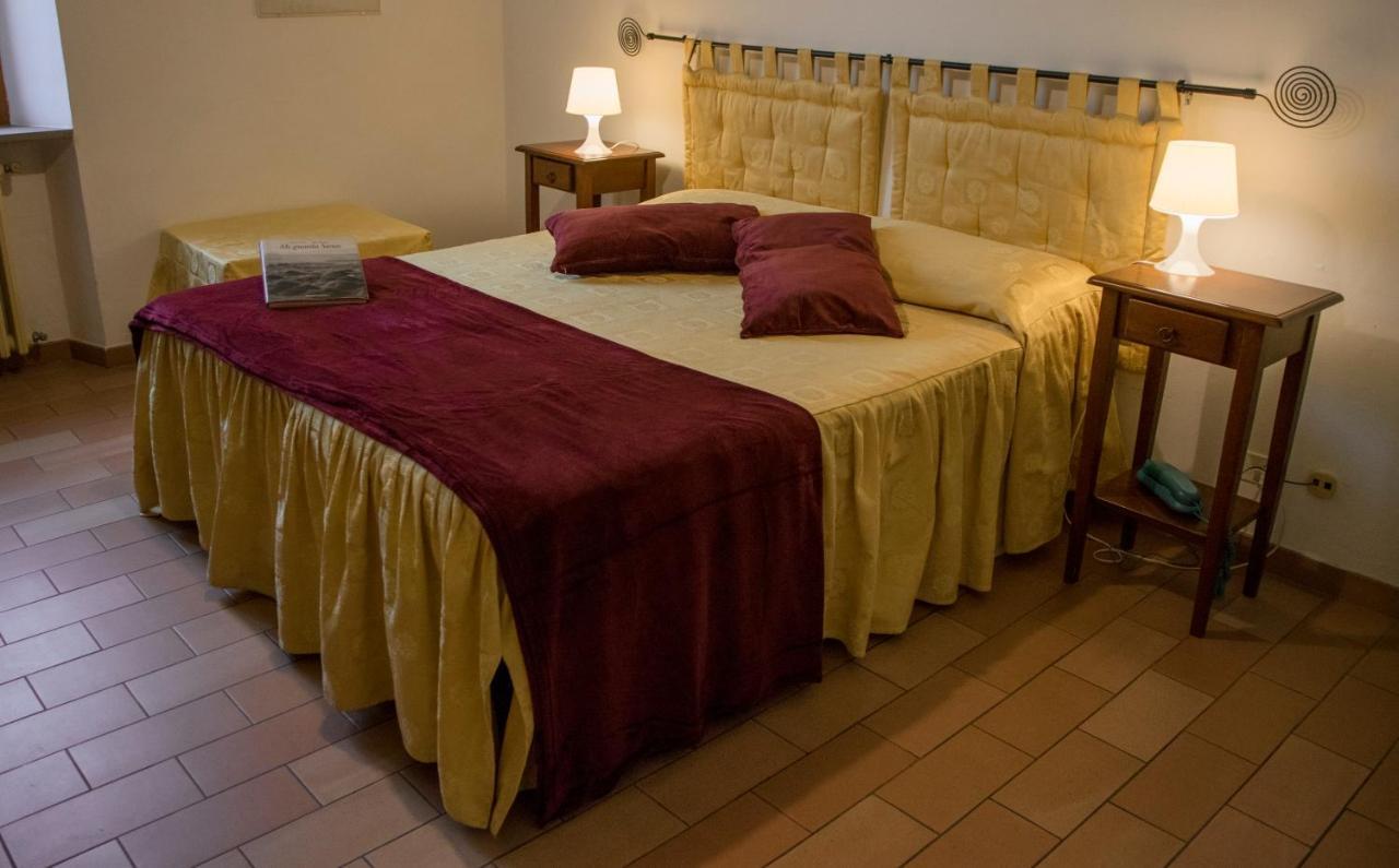 Albergo Ristorante Da Vestro Monticiano Luaran gambar